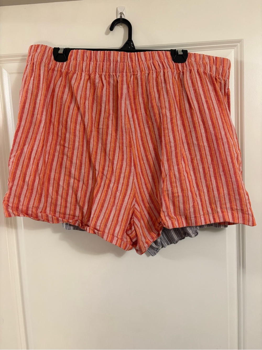Bundle of Old Navy Linen Lounge Shorts